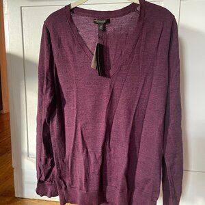 NWT Banana Republic Womens Merino Wool Sweater (Burgundy)